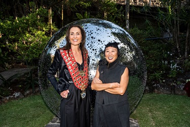 Cr Susan Wynne, Mayor of Woollahra and Artist Lindy Lee. Image credit: Steven Siewert