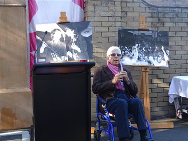 DJ and radio broadcaster Bob Rogers OAM, who toured with the Beatles in 1964, speaking at the event