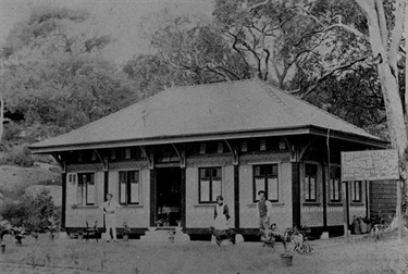 c1910-ParsleyBaykiosk.jpg