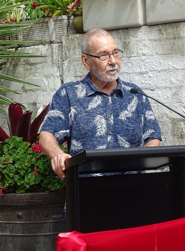 speaker Allan Johnston, co-founder of Mojo, at the ceremony, Underwood Street, Paddington