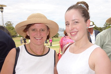 Elizabeth Macarthur Onslow and daughter