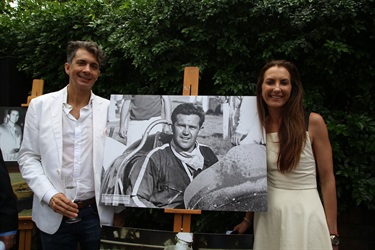 Councillor Anthony Marano and Mayor Susan Wynne with portrait of Jeffery Freeman