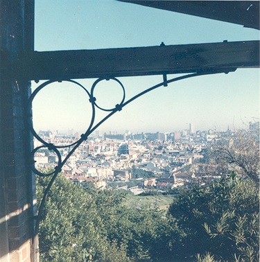 From an album of coloured photographs of Edgecliff dating from the mid 1960s - much of this area was extensively redeveloped during the 1970s with the construction of the Edgecliff Centre and the Edgecliff Interchange. Woollahra Libraries Digital Archive PF004610o.