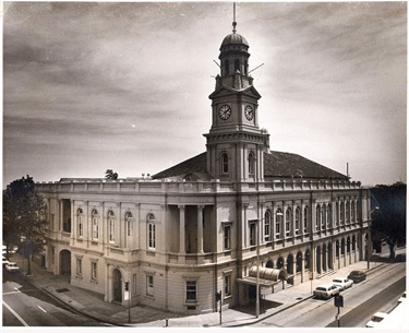 (5) Paddington Town Hall 1974