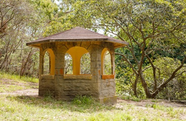 Cooper Park - picnic hut