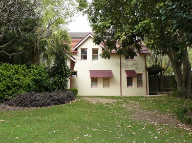 Canonbury Cottage exterior