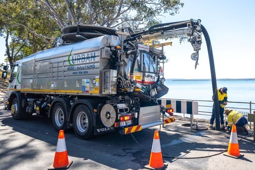 clearing a gross pollutant trap