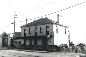 House and fire station, Old South Head Road, 1958