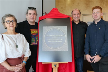 8.-Plaque-unveiling-for-James-Charles-Bancks.-Cartoonists’-Association-Cathy-Wilcox-Jules-Faber-Steve-Panozzo.-Sebastien-Kemsley.-28.4.2023.jpg