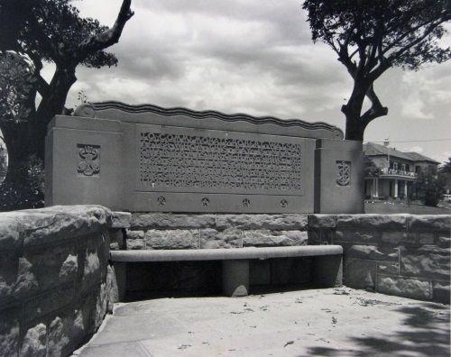 LW 30 Robert Watson memorial.jpg