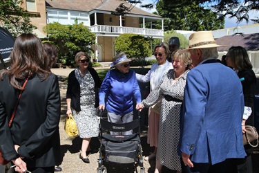 Guests at Sir Mark Sheldon KBE plaque unveiling, at 'Trahlee', Bellevue Hill