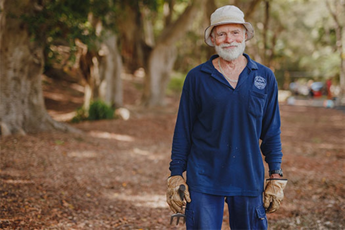 Bushcare volunteer, Rob Hitchen